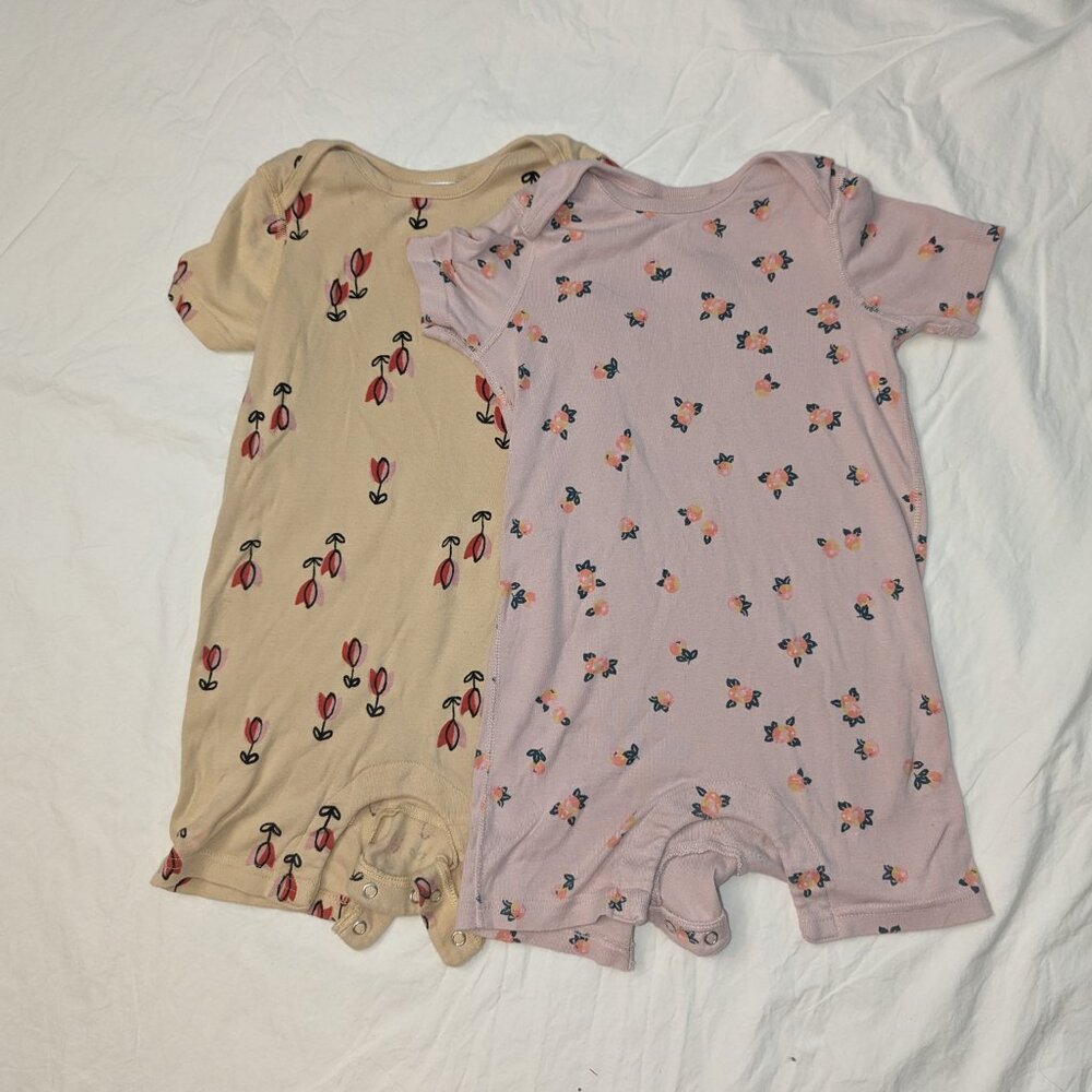 Set of 2 Hanna Andersson Short Sleeve Romper, 3T,  Pastel Peach / Tiny Tulips